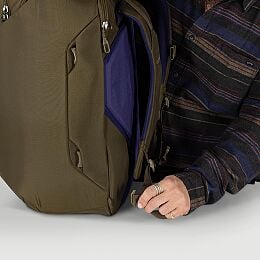 Sojourn Porter™ 46L Travel Pack - US 5402