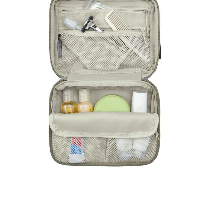 Daylite™ Hanging Toiletry Kit - US 1296