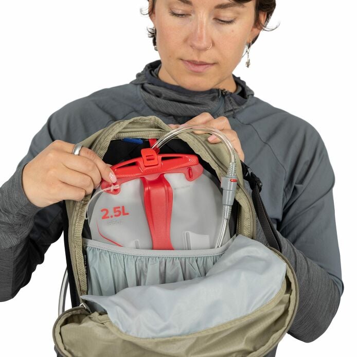 Hikelite™ 18 Hiking Backpack - US 1465