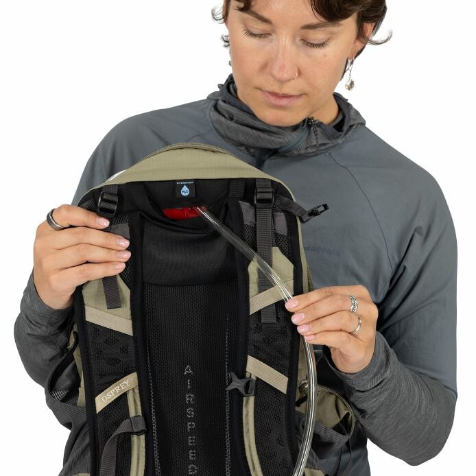 Hikelite™ 18 Hiking Backpack - US 1465