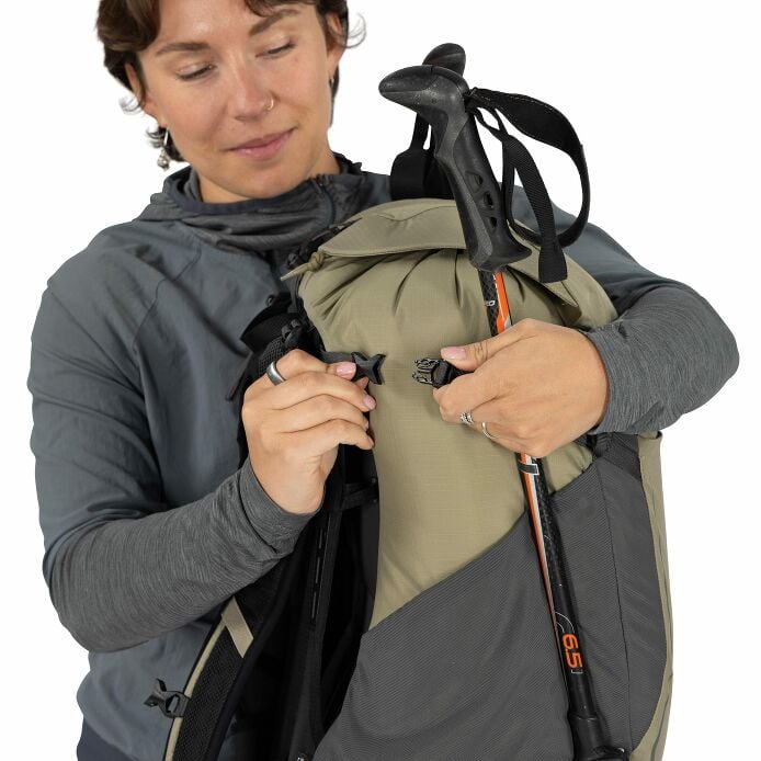Hikelite™ 32 Hiking Backpack - US 2669