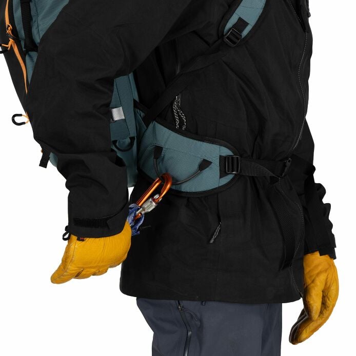 Soelden 32L Ski & Snowboard Backpack - US 4641