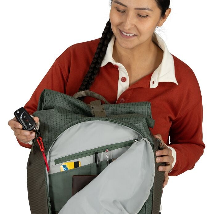 Transporter™ Roll Top Pack - US 0600