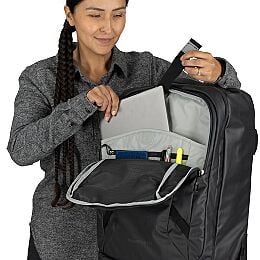 Transporter™ Wheeled Carry On - US 6406