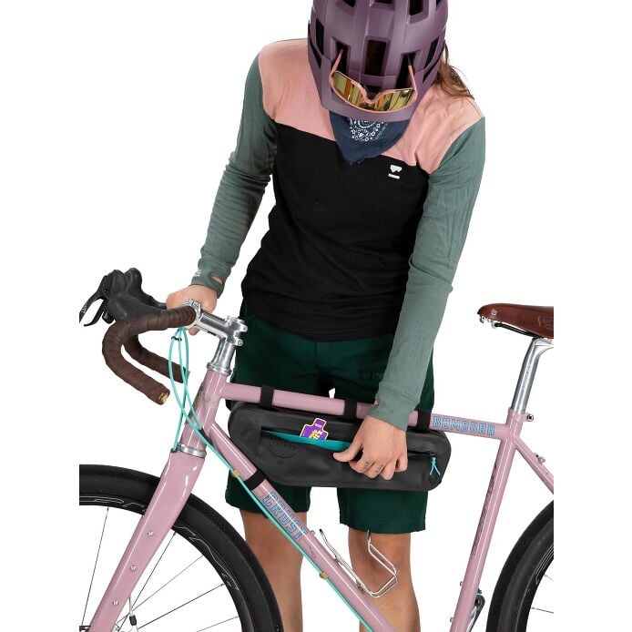 Escapist™ Frame Bag - US 8895
