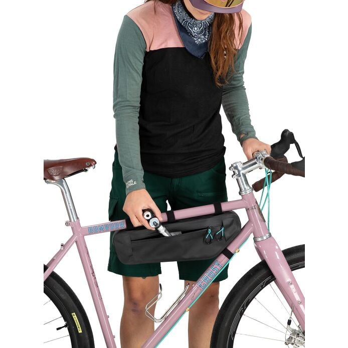 Escapist™ Frame Bag - US 8895