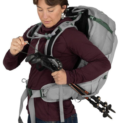 Mira™ 34 Hiking Hydration Backpack - US 8749