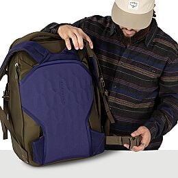 Sojourn Porter™ 46L Travel Pack - US 9560